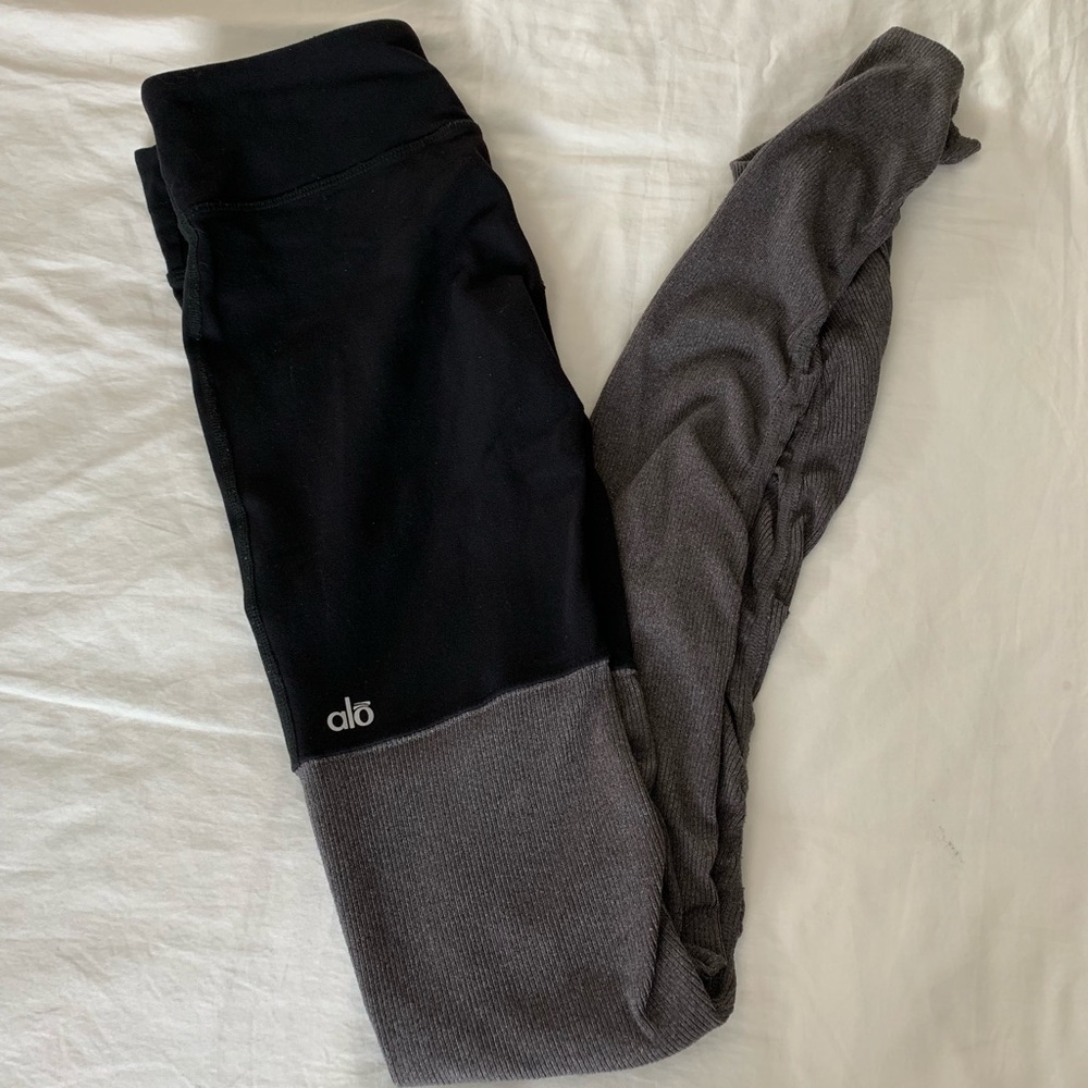 Alo Yoga Midrise Goddess Leggings